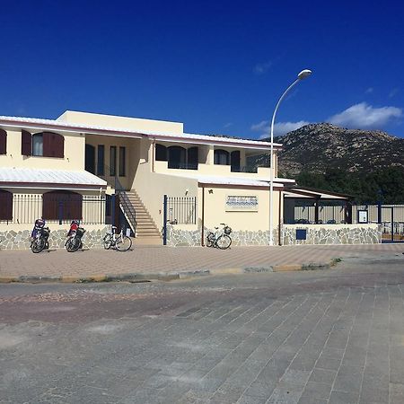 Hotel Villa Del Mare Sìnnai Exteriör bild